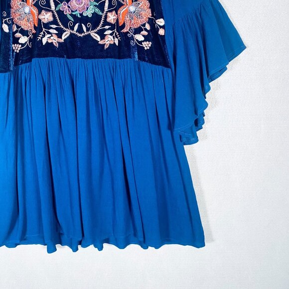 Umgee Dress Womens M Blue Velvet Floral Embroidered Smocked Mini - Picture 2 of 12